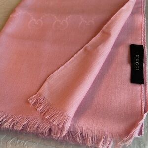 Gucci New soft Pink scarf Scarf oblong